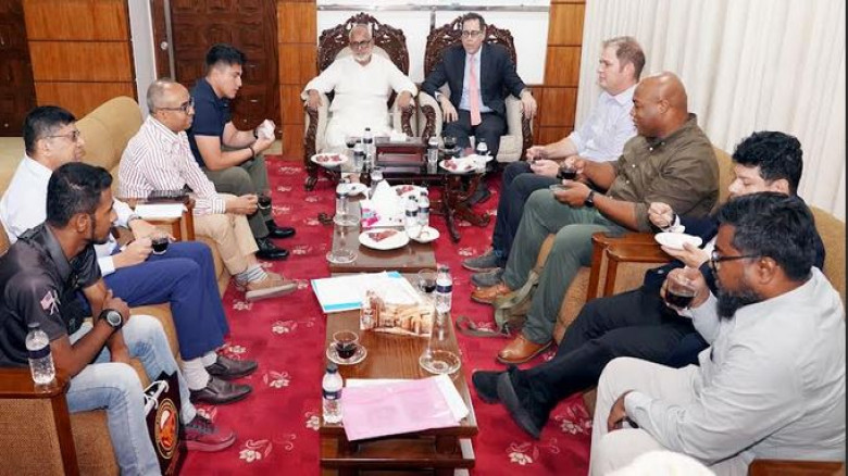 U.S. embassy delegation meets KCC administrator