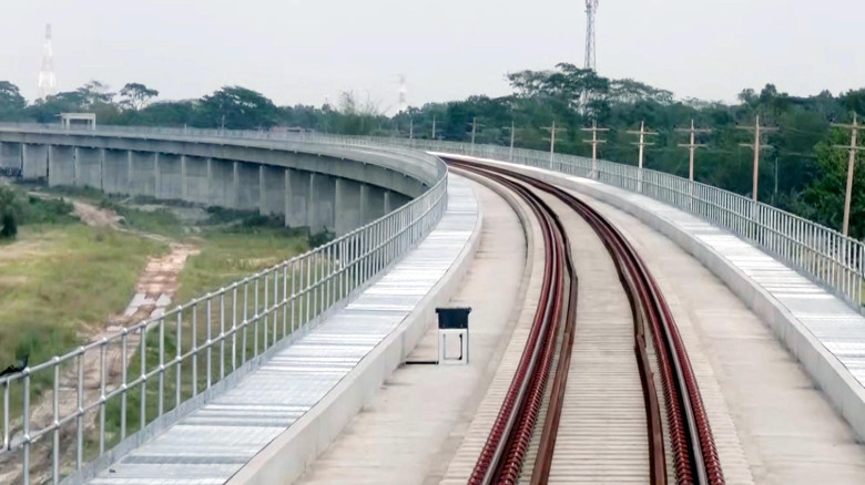 Bhanga-Barisal-Kuakata railway line stalls due to financial 