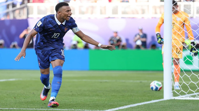 Mbappe says France happy 'to get hands dirty' after World Cu
