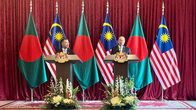 Prime minister returns from successful Malaysia visit