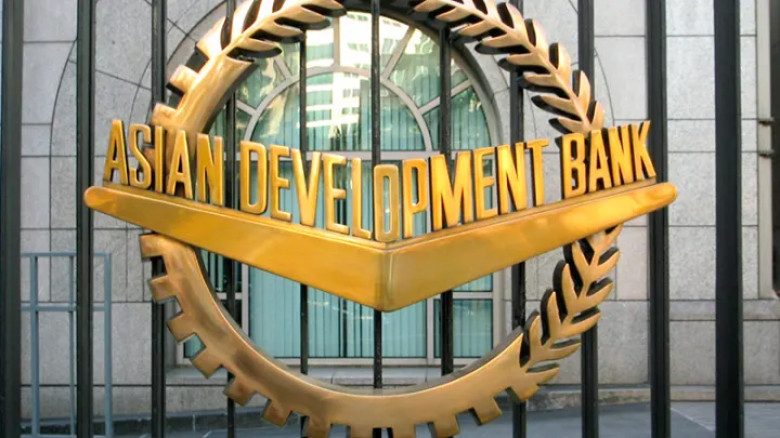 Bangladesh economy shows resilience despite moderating growt