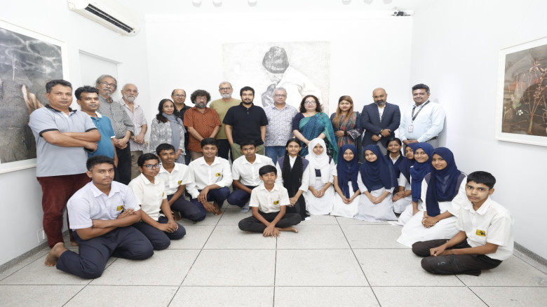 Standard Chartered supports children's art workshop