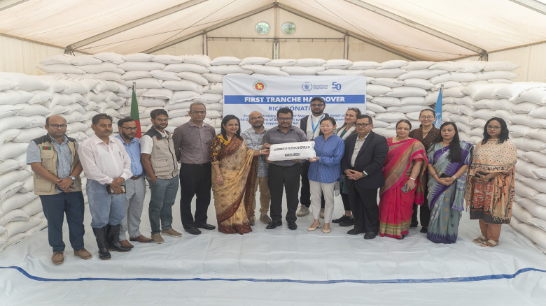MoDMR donates Rice to WFP for Food Assistance to Rohingya Po