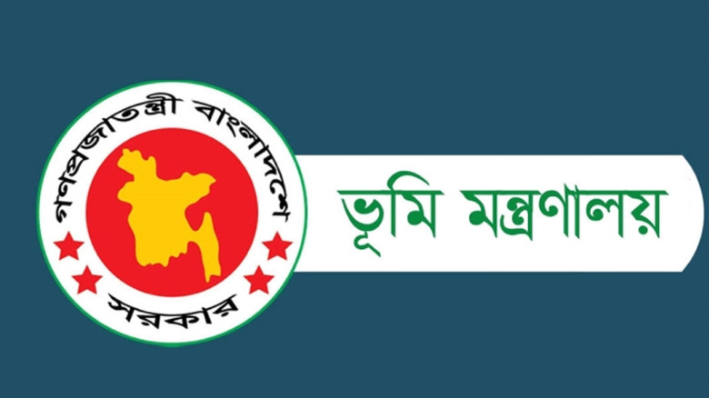 চট্টগ্রামে ডিজিটাল নামজারি সেবায় ভোগান্তি: নির্ধারিত সময় পের