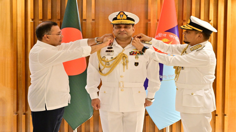 Khondaker Misbah-ul-Azeem takes charge as Navy Chief
