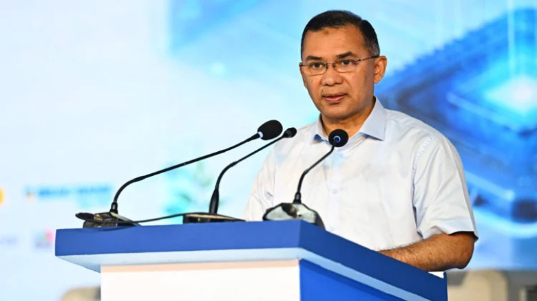 PM sees semiconductor industry as next growth engine after R