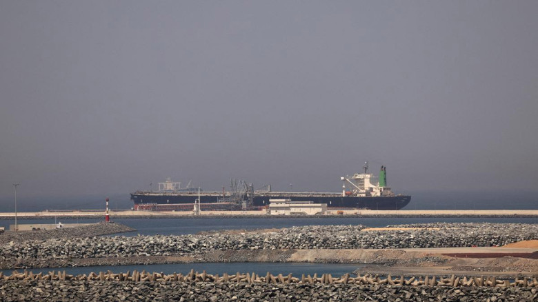 Iran Guards say halted 3 oil tankers in Hormuz: media