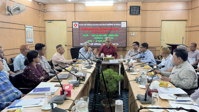 Jute department head vows all offices tobacco-free