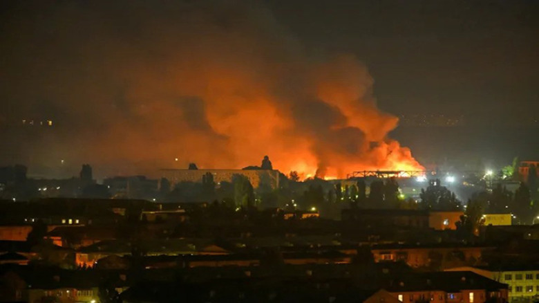 Russian barrage on Kyiv kills 17 as Ukraine fails to down si