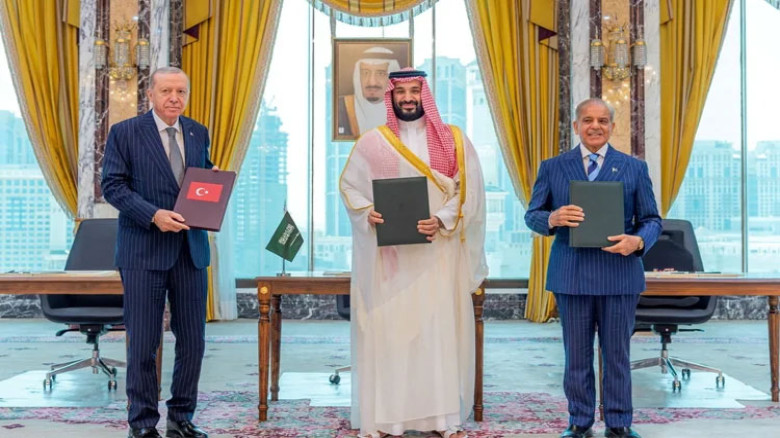 Saudi Arabia, Turkey, Pakistan sign defence pact amid region