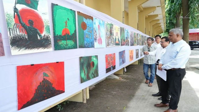 Art exhibition on July mass uprising begins at RU