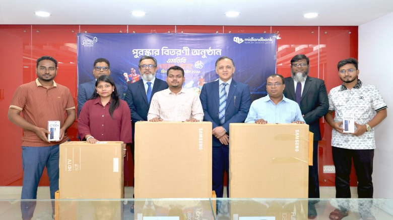 Midland Bank awards Goal-Rush Deposit Campaign winners