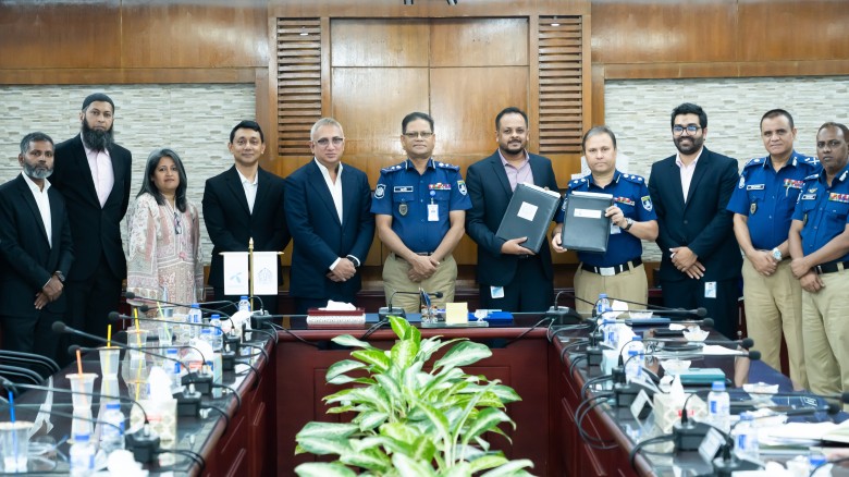 Grameenphone, Bangladesh Police sign 10-year strategic partn