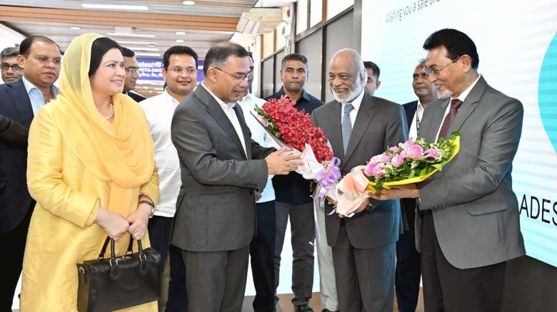 PM returns home from New York