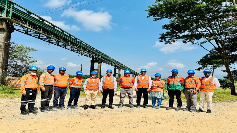 Spanish envoy visits LafargeHolcim Chhatak plant