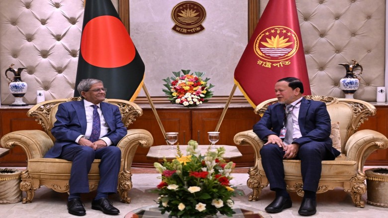 President urges universities to build skilled workforce