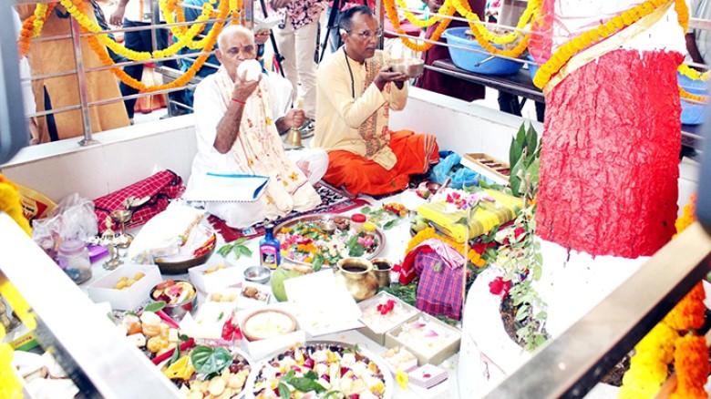 Durga Puja begins with invocation of Goddess