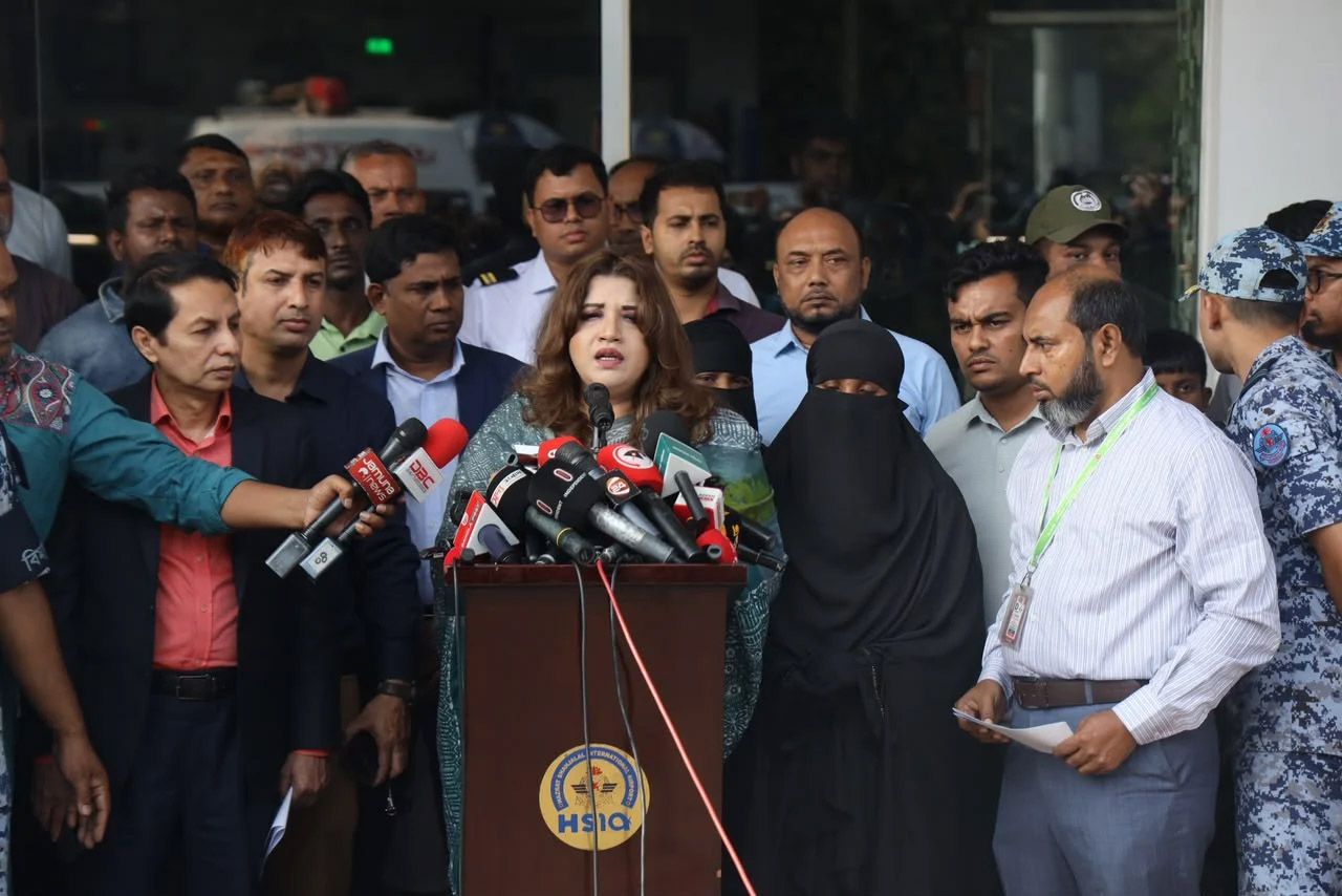 Shama receives body of Bangladeshi killed in Riyadh