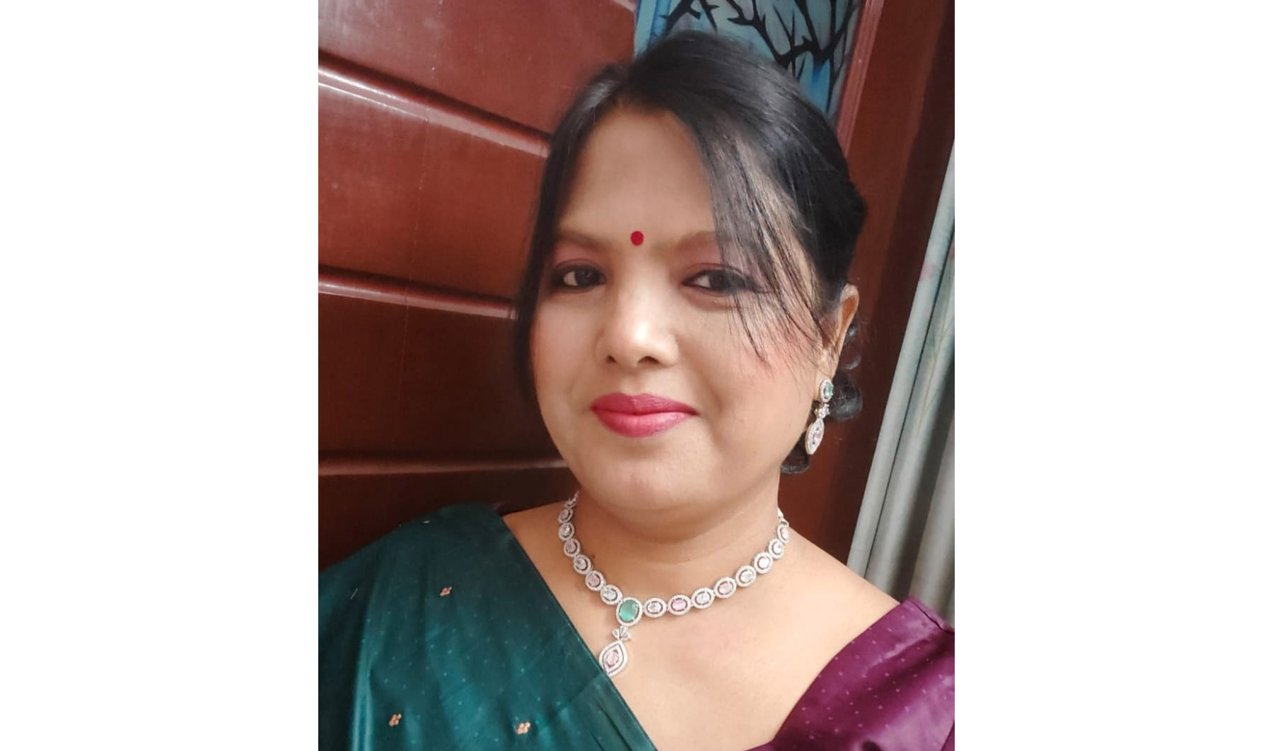 সৃষ্টির অনন্য রূপ নারীতেই আবদ্ধ