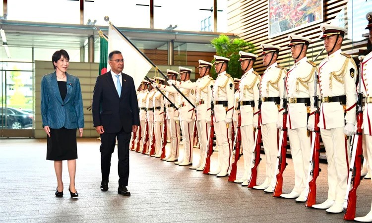 Tarique Rahman accorded warm welcome at Japanese PM’s Office