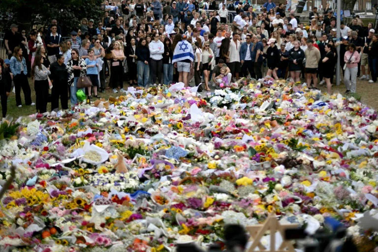Man charged with fraud over Bondi Beach shooting claim