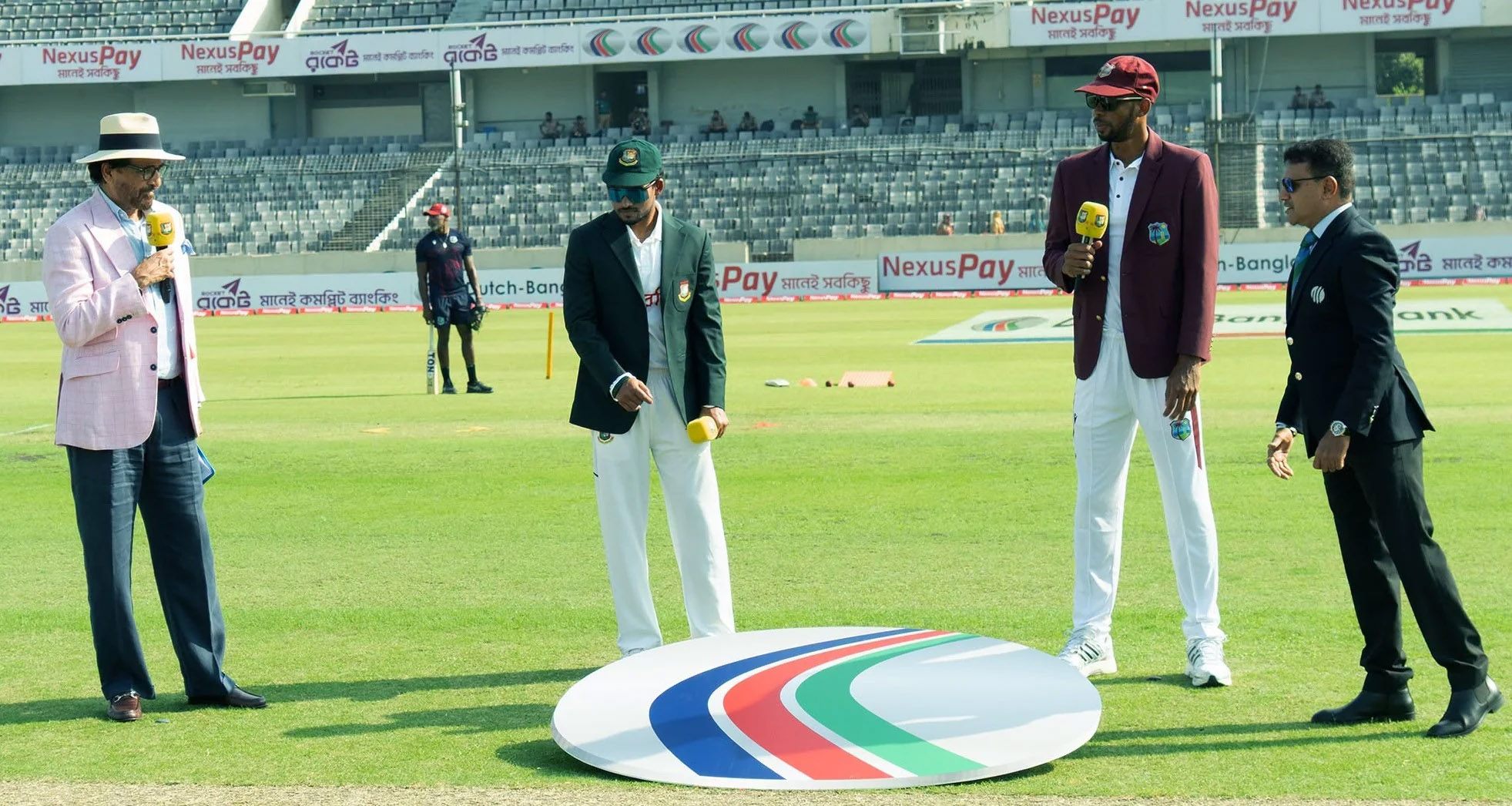 Mushfiqur out with injury as Bangladesh opt to bat first
